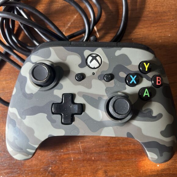 Xbox One Wired Controller PowerA Model Number 1508490-03 With Cord - Picture 2 of 3